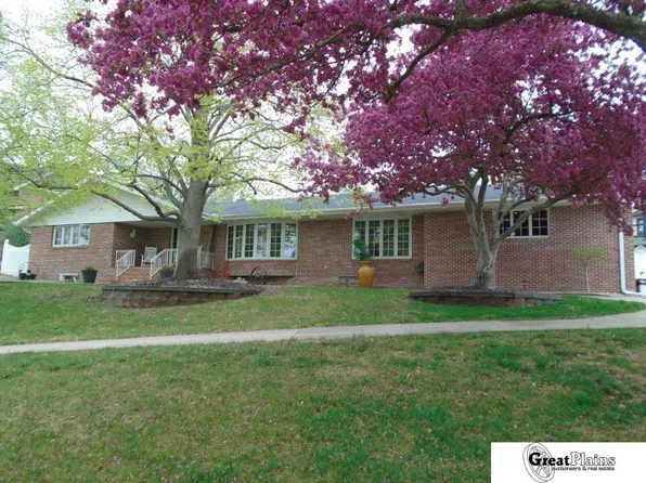 338 S Farragut St, West Point, NE 68788