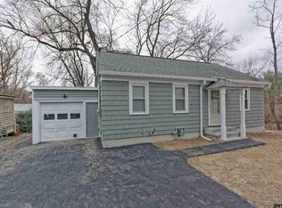 667 Feura Bush Rd, Delmar, NY 12054