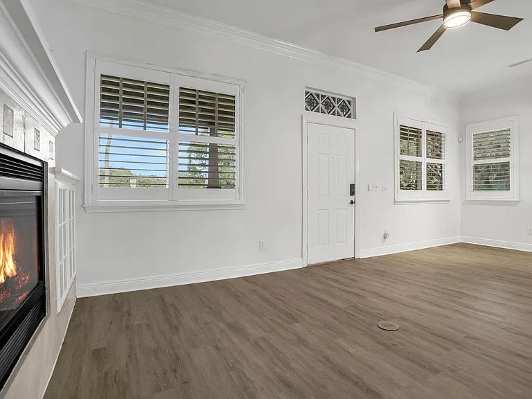 148 S Thornton Ave — Photo 10