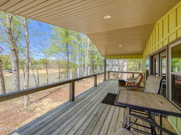 1040 Ridge Point Trl, Dandridge, TN 37725
