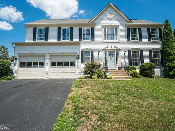 2nd image of 37 Scotland Cir
