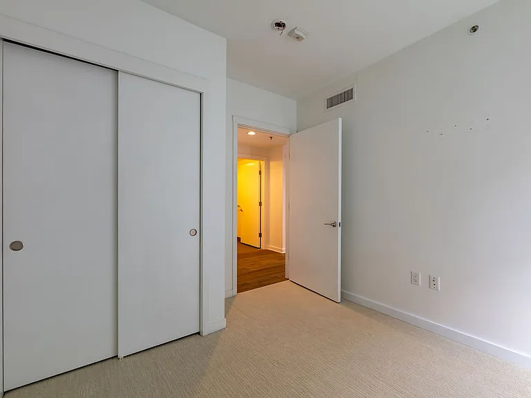 1788 Clay St #404 — Photo 17