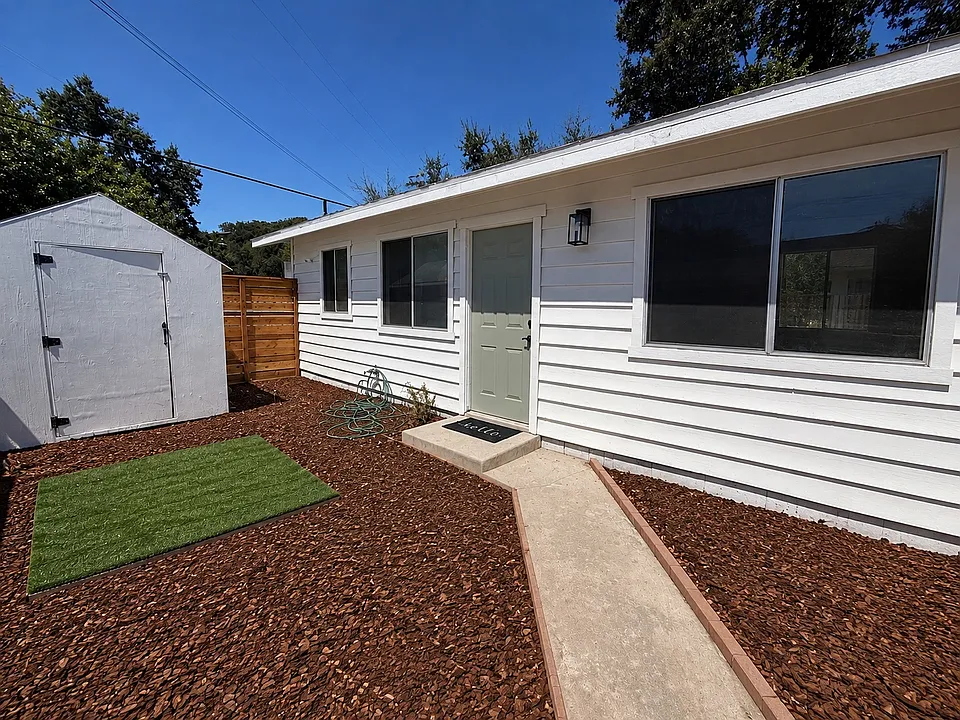 5340 Palma Ave #C