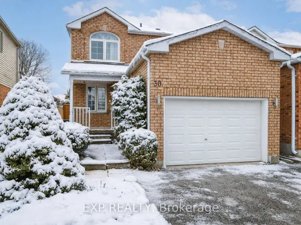30 Aikens Cres, Barrie, ON L4N 8M6