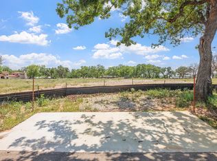 1005 W Travis St, Fredericksburg, TX 78624
