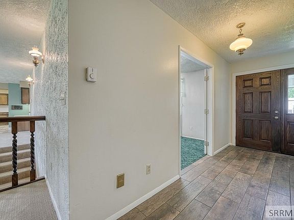 5th image of 2431 Eastview Dr
