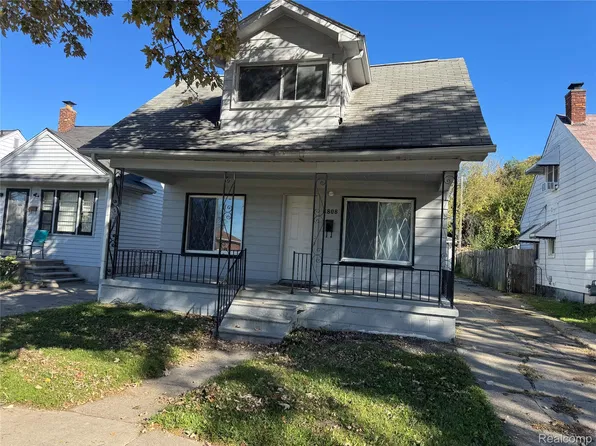 6808 Heyden St, Detroit, MI 48228