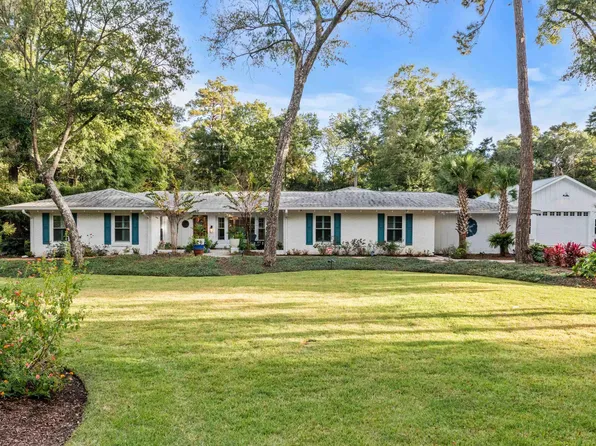 113 Hickory Ln., Myrtle Beach, SC 29572