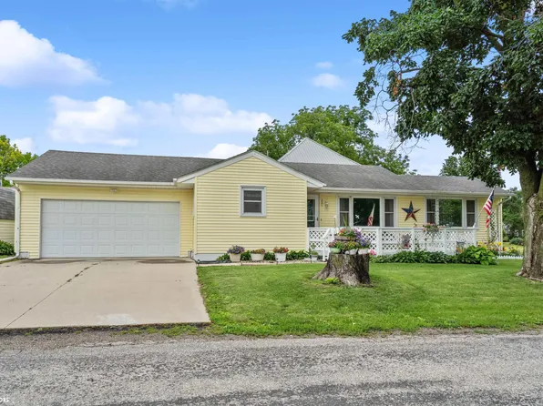 201 N 8th St, Montezuma, IA 50171