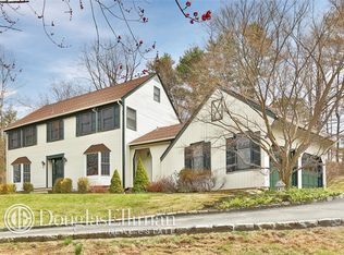 11 Devoe Rd, Chappaqua, NY 10514