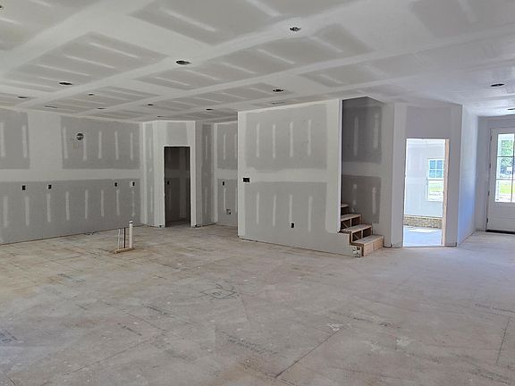 5th image of 124 Freedom Ridge Dr