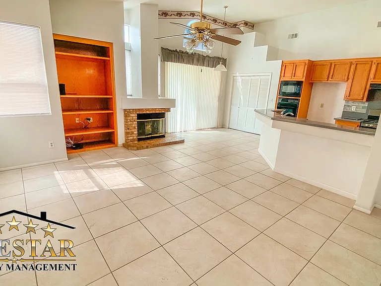 8501 Tamworth St — Photo 17