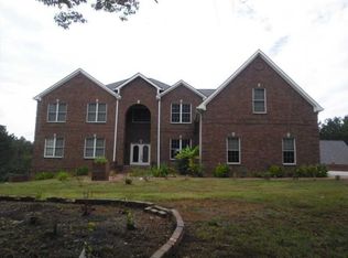 27 J R Rd, Cartersville, GA 30121