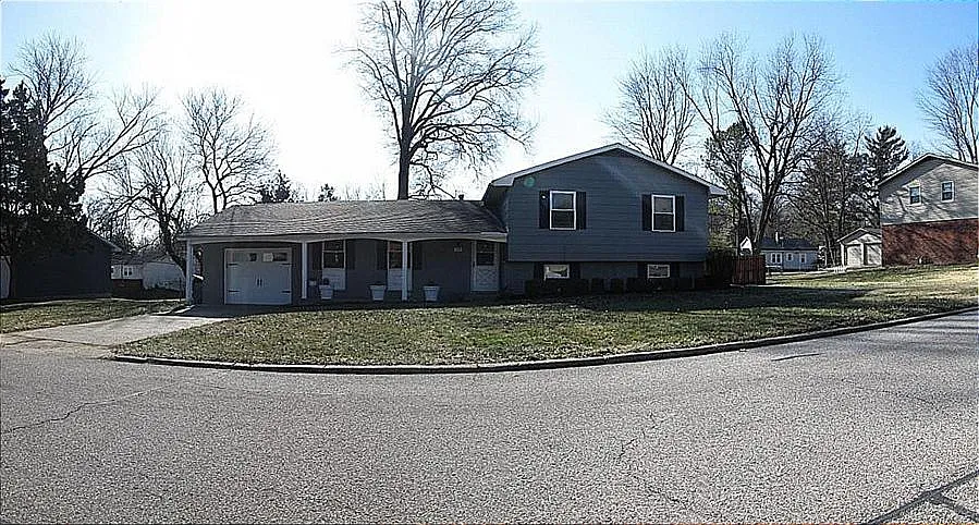 525 E Buena Vista Rd photo 1