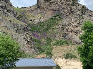 53 Seibold Ln, Cascade, MT 59421