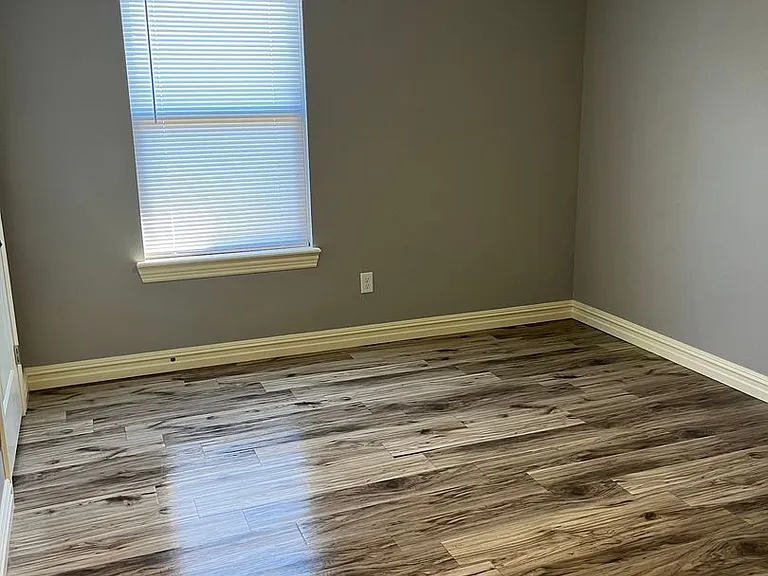 9007 Chanel Pl — Photo 6