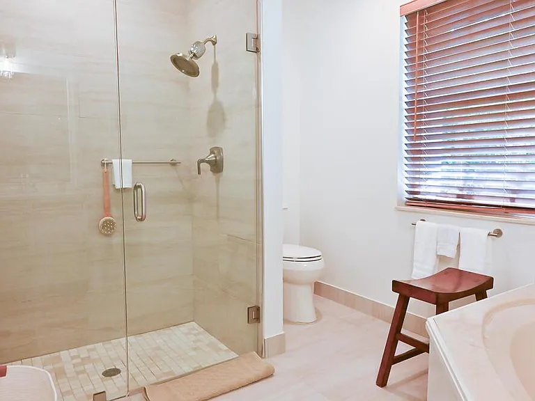12828 Meadowbreeze Dr — Photo 9