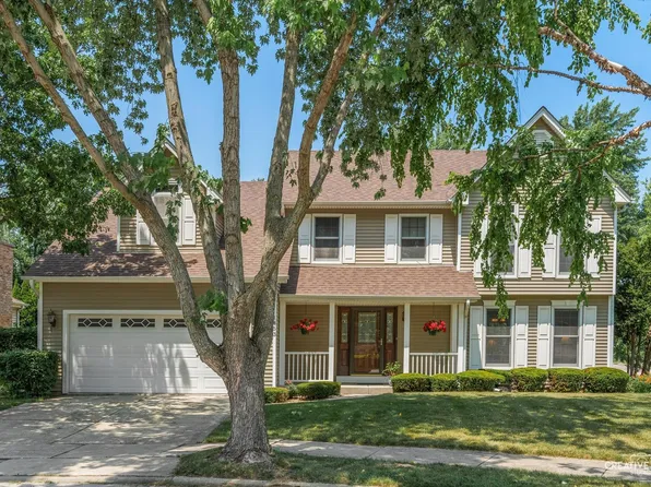 1453 Yale Ct, Naperville, IL 60565