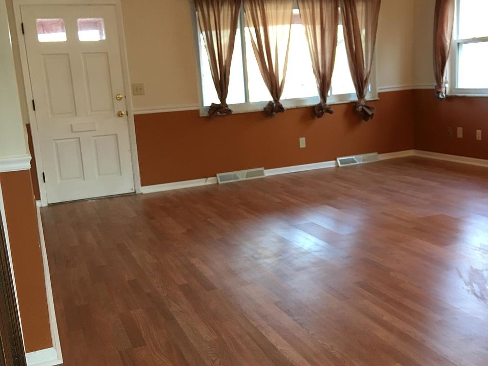 1st image of 1203 Meadowbright Ln