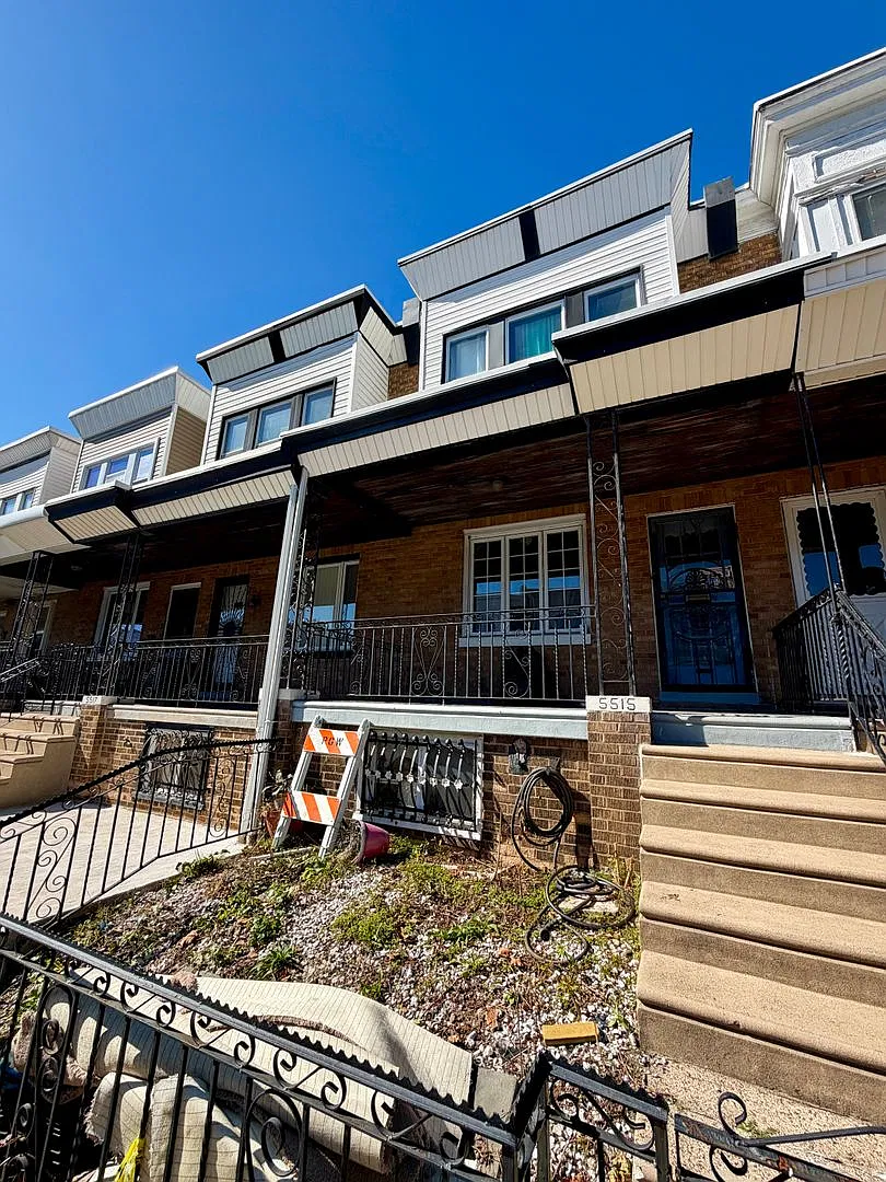Charming 3-Bedroom Home in Kingsessing. Available NOW! — Photo 1