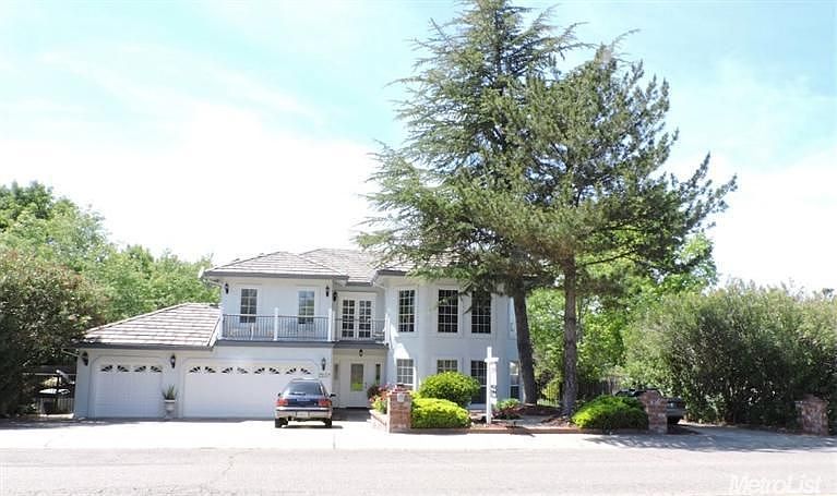 1st image of 7237 Almond Ave