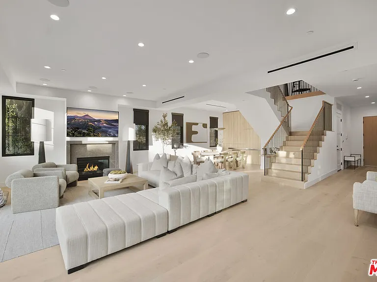 4433 Kraft Ave — Photo 6