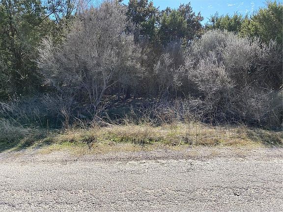 2nd image of 21703 Oxford Dr