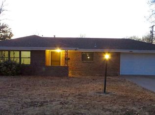 1709 Crescent Dr, Bartlesville, OK 74006