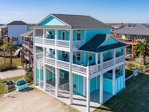 1759 Redfish Ln, Crystal Beach, TX 77650