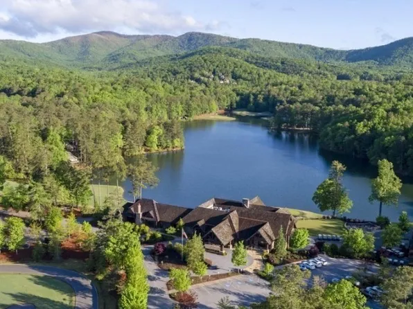 1127 Quail Cove Dr, Jasper, GA 30143