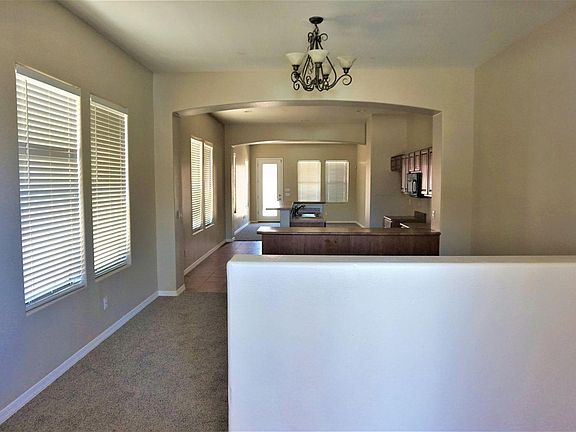 3rd image of 1471 W Swan Ct