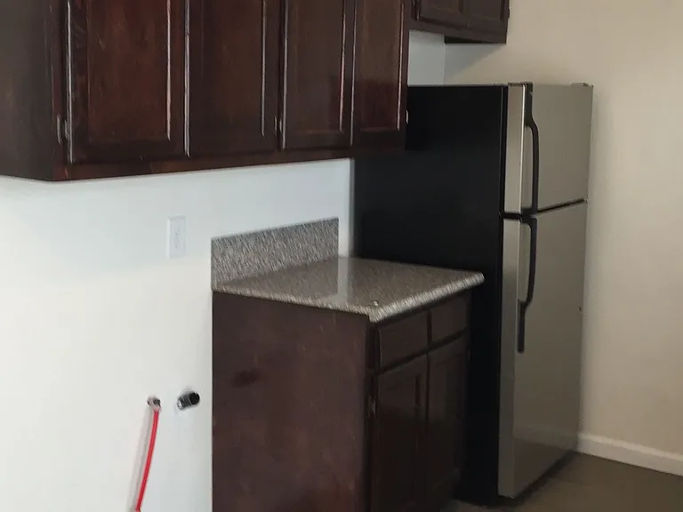 4353 Toland Way — Photo 12