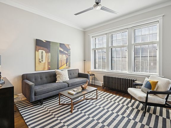 5th image of 1356 W Rosemont Ave #1