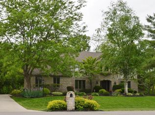 891 Vauxhill Ln, Powell, OH