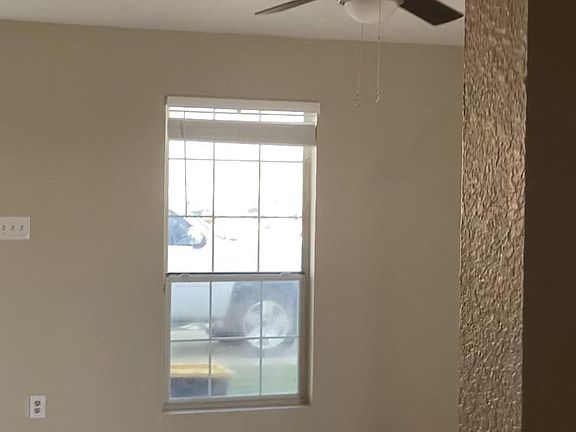 3rd image of 4100 Gus Dr #A