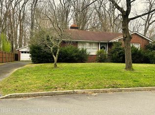 11 Beechwood Ter, Matawan, NJ 07747