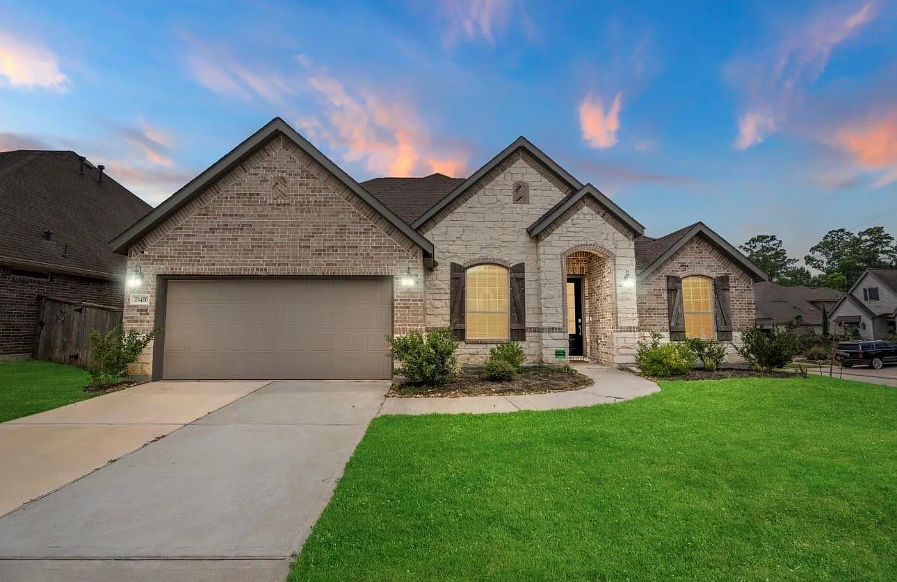 4 bed, 3.5 bath, 2658 sqft, $2,955 — Photo 1