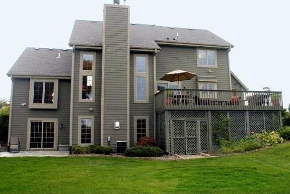 5th image of W133N6455 Crestwood Dr