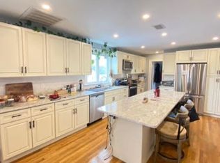 36 Oakley Rd, Watertown, MA 02472