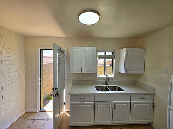 3rd image of 2602 N 14th Ave #Cv10
