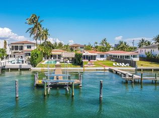 1100 Stillwater Dr #SFH, Miami Beach, FL 33141