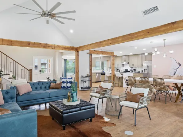 6333 Tosca Dr, Haltom City, TX 76180