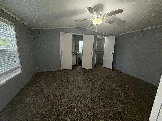 Aledo — Photo 14