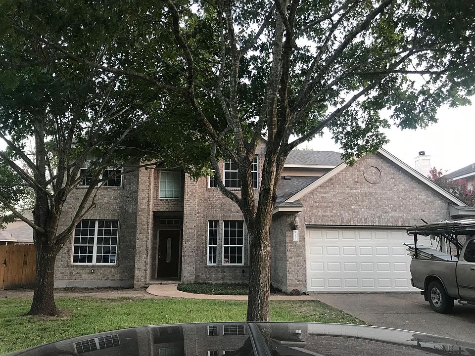 1st image of 702 Belmont Dr
