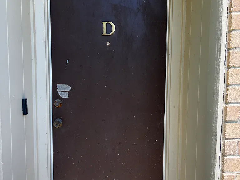 7600 Chapin Rd #D — Photo 1