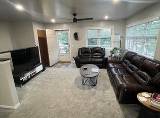 4 Cherbourg Ct, Madison, WI 53711