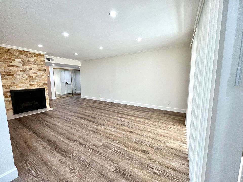 1st image of 4706 Park Granada Unit 185