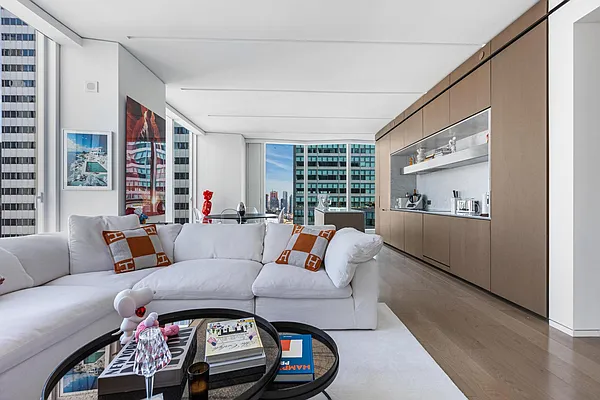 Rented by BARNES New York | media 2