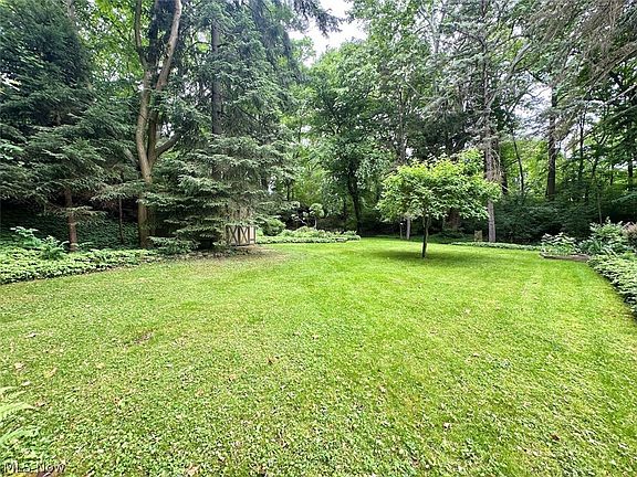 2nd image of 6466 Evergreen Dr