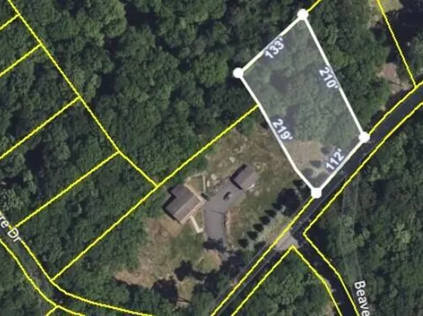 904 Laurel Dr, Paupack, PA 18451